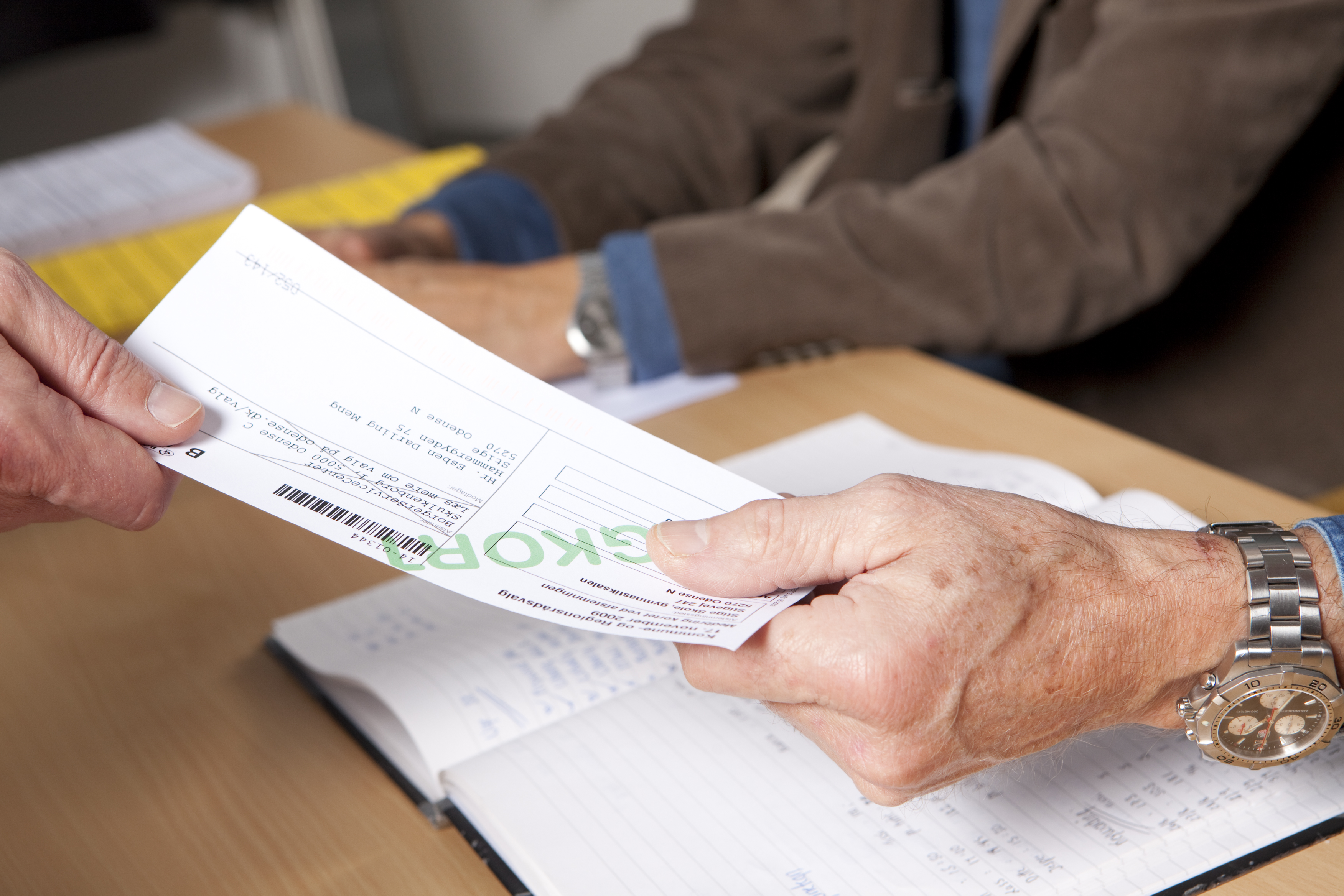 Der er åbent for at brevstemme